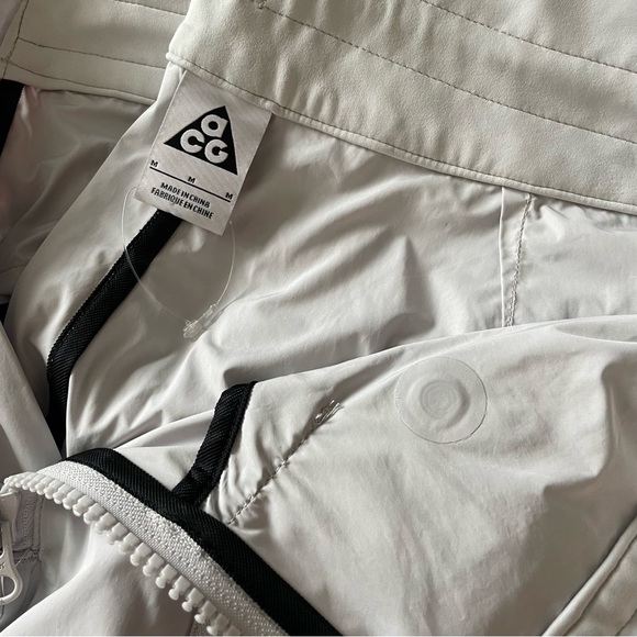 Nike ACG light grey cropped utility track pants size medium - Picture 7 of 16